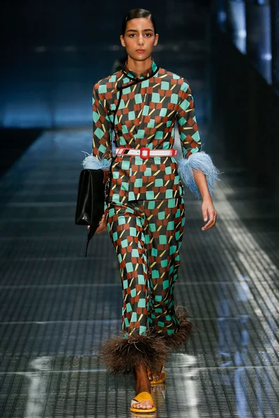 Look 31